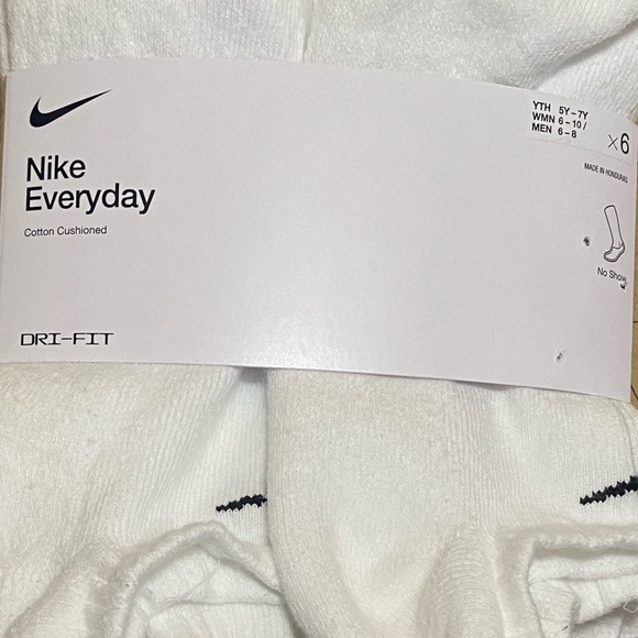 Nike dri-fit Everyday cotton cushioned No Show Ankle socks 6 pair pack - Picture 2 of 16